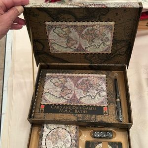 Innovage 2004 Card and Dice Games Gift Set beautiful box (mlb)